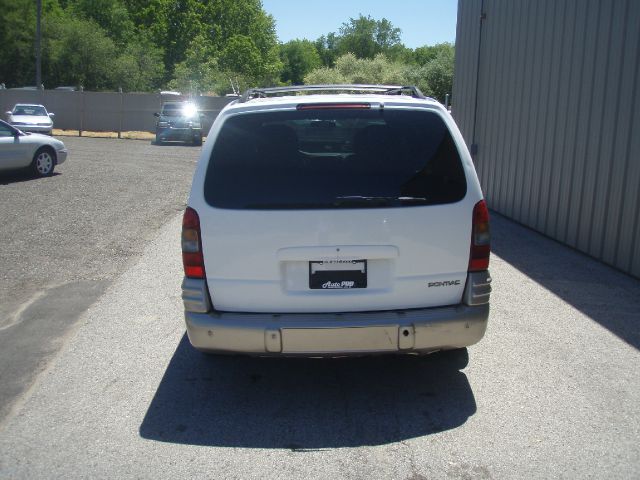 Pontiac Montana 2003 photo 1