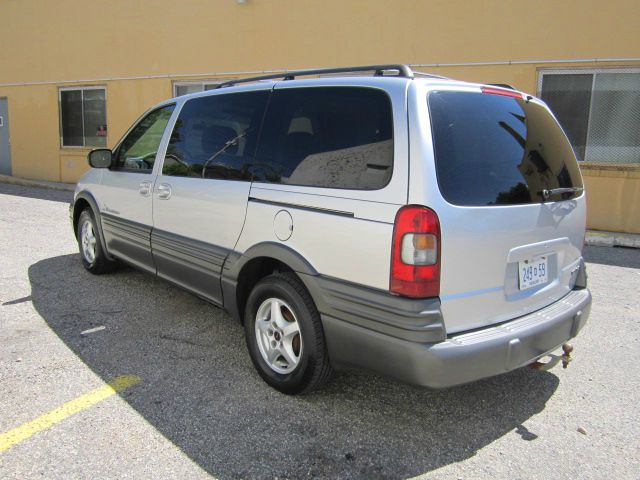 Pontiac Montana 2003 photo 1