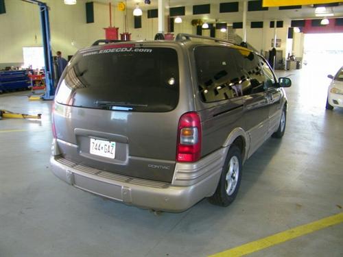 Pontiac Montana 2004 photo 2