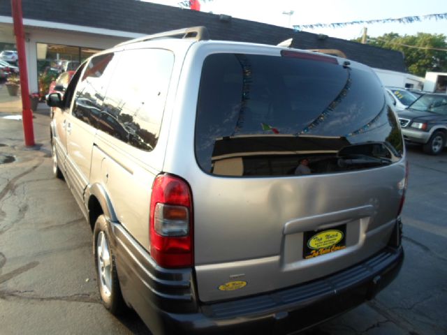 Pontiac Montana 2004 photo 1