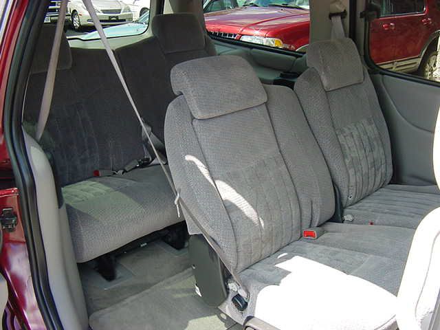 Pontiac Montana 2004 photo 8