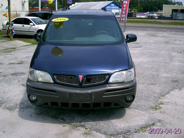 Pontiac Montana 2004 photo 2