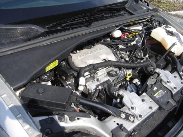 Pontiac Montana 2004 photo 2