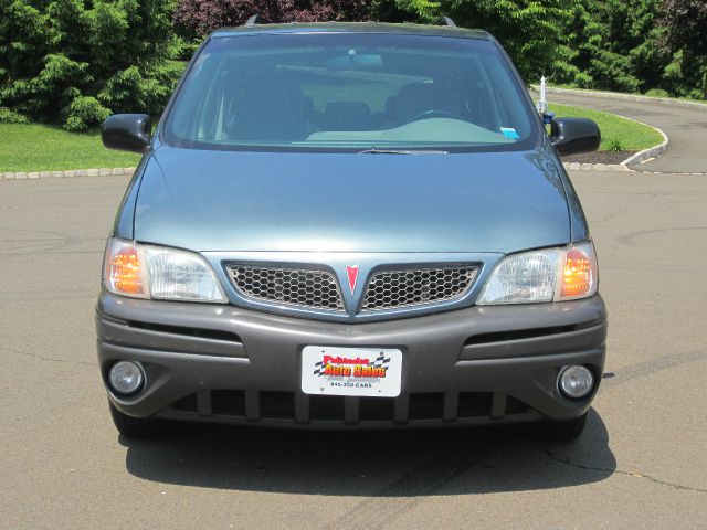 Pontiac Montana 2004 photo 1