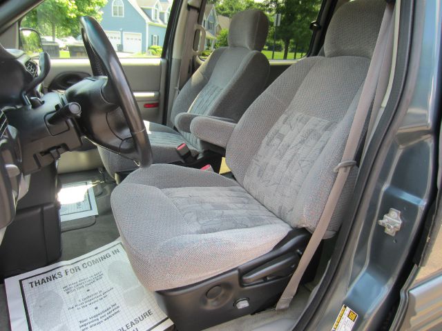 Pontiac Montana 2004 photo 30