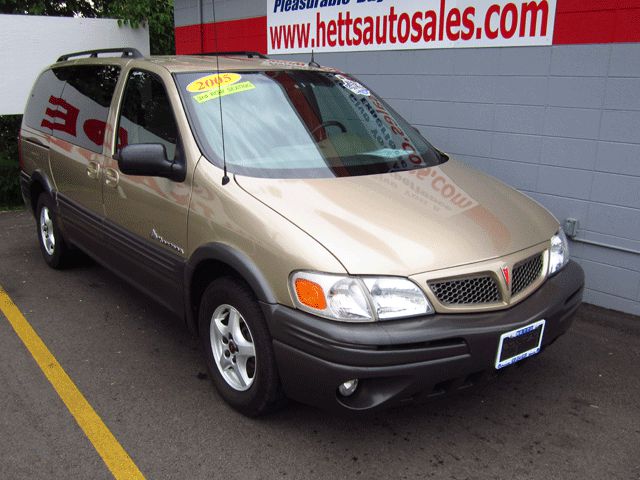 Pontiac Montana 2005 photo 2