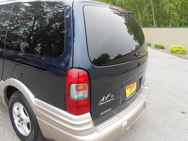 Pontiac Montana 2005 photo 2