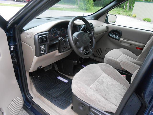 Pontiac Montana 2005 photo 21