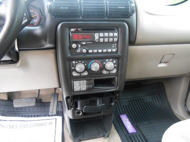 Pontiac Montana 2005 photo 26