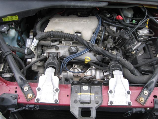 Pontiac Montana 2005 photo 1