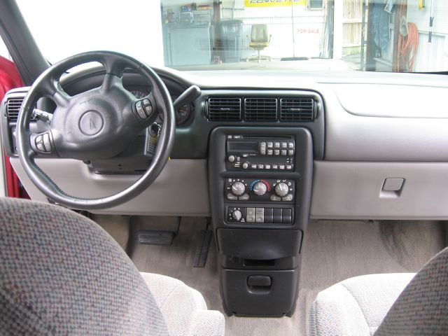 Pontiac Montana 2005 photo 10