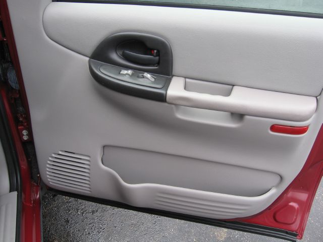 Pontiac Montana 2005 photo 3