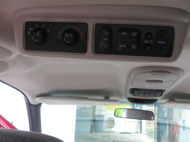 Pontiac Montana 2005 photo 8