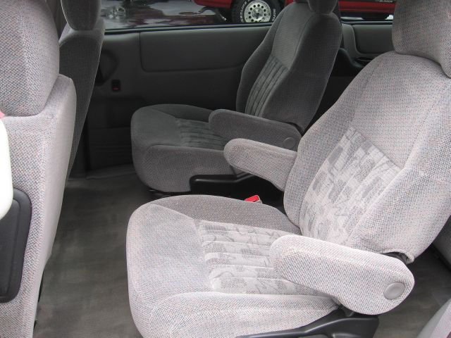 Pontiac Montana 2005 photo 9