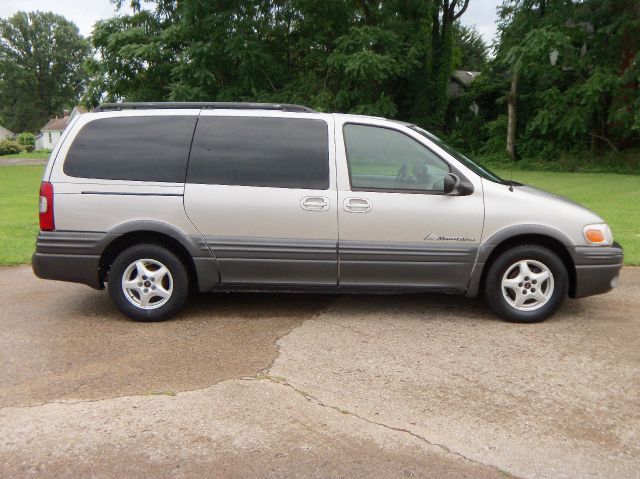 Pontiac Montana 2005 photo 1