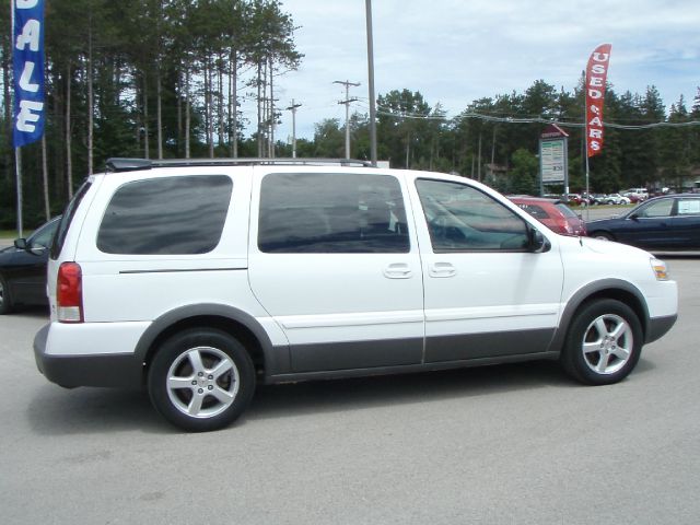 Pontiac Montana SV6 2005 photo 1