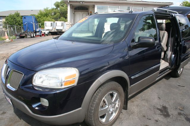 Pontiac Montana SV6 2005 photo 2