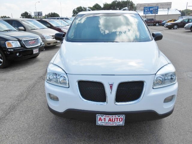 Pontiac Montana SV6 2006 photo 2