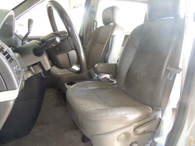 Pontiac Montana SV6 2006 photo 21