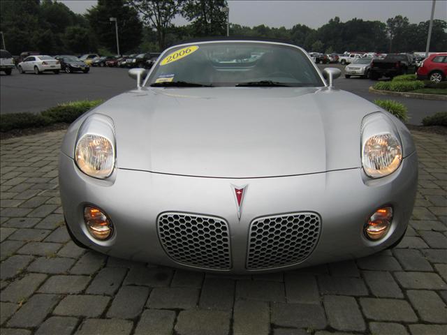 Pontiac Solstice 2006 photo 2