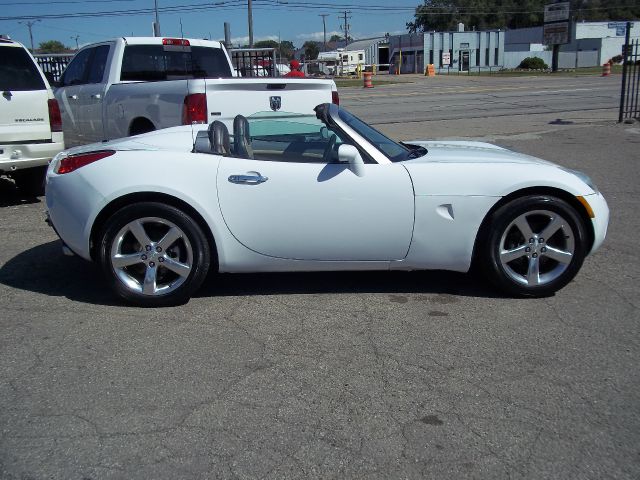 Pontiac Solstice 2006 photo 2