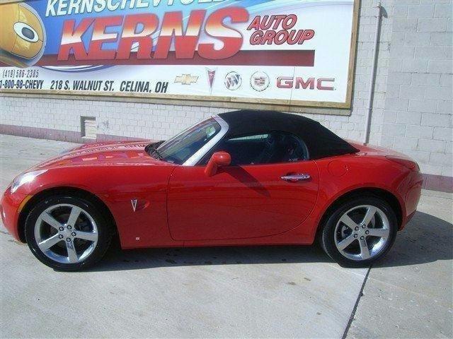 Pontiac Solstice Hatchback Coupe 2D Convertible