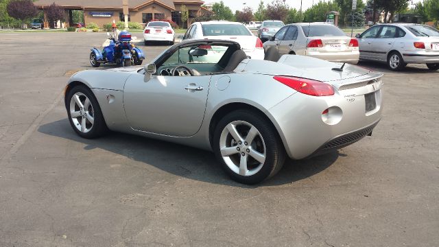 Pontiac Solstice 2008 photo 2