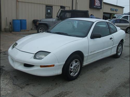 Pontiac Sunfire 1998 photo 1