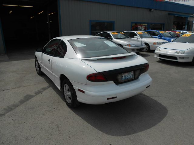 Pontiac Sunfire 1998 photo 2