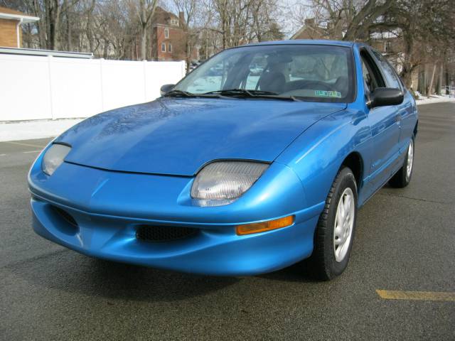 Pontiac Sunfire 1998 photo 1