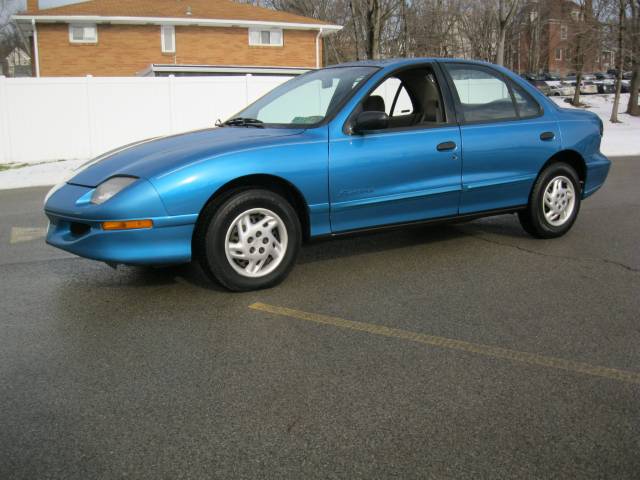 Pontiac Sunfire 1998 photo 2