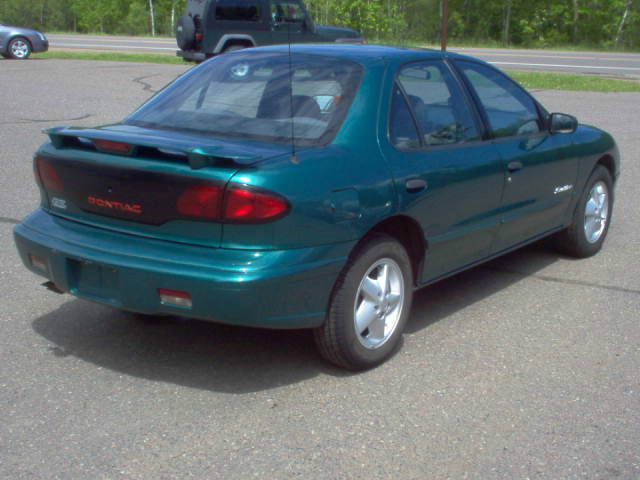 Pontiac Sunfire 1999 photo 2