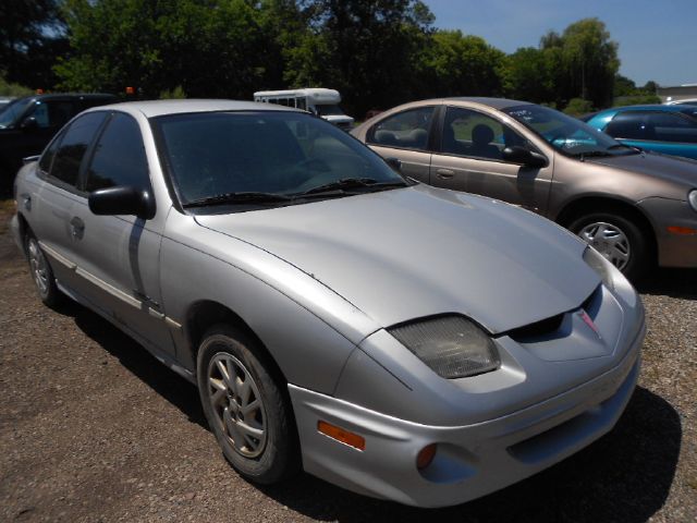 Pontiac Sunfire 2000 photo 2