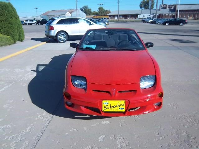 Pontiac Sunfire 2000 photo 1