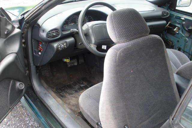 Pontiac Sunfire 2000 photo 26