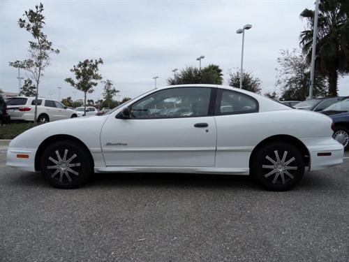 Pontiac Sunfire 2000 photo 2