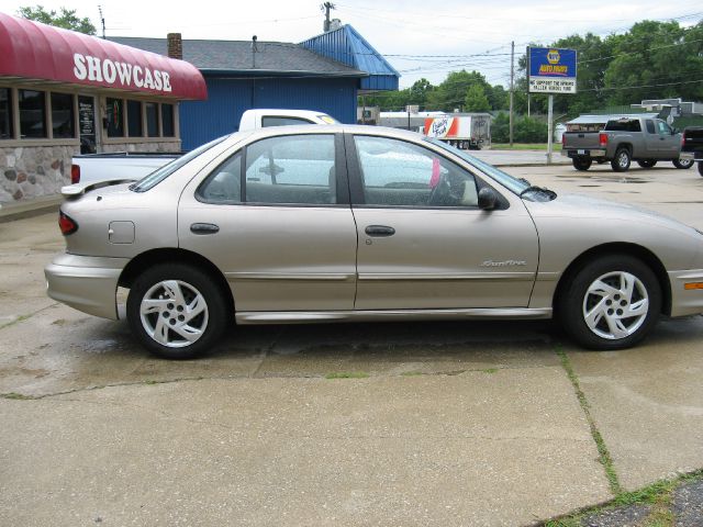 Pontiac Sunfire 2000 photo 1