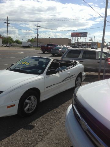 Pontiac Sunfire 2000 photo 2