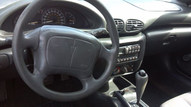 Pontiac Sunfire 2000 photo 3