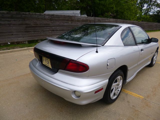 Pontiac Sunfire 2000 photo 25