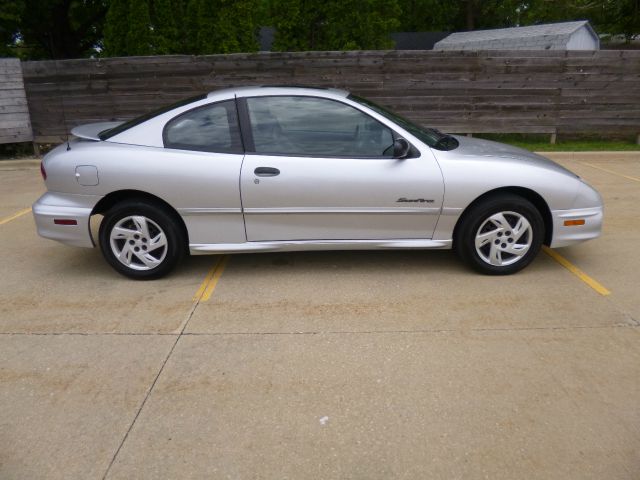 Pontiac Sunfire 2000 photo 9