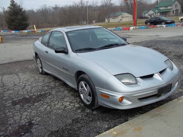 Pontiac Sunfire 2001 photo 2