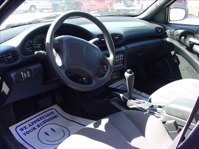 Pontiac Sunfire 2001 photo 2