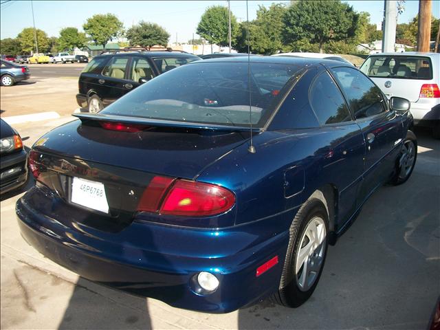 Pontiac Sunfire 2001 photo 2