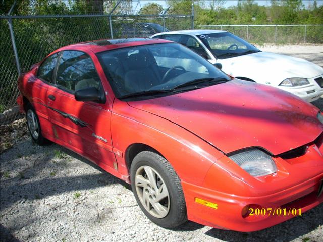 Pontiac Sunfire 2001 photo 1