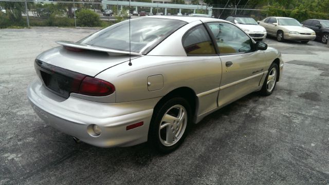 Pontiac Sunfire 2001 photo 1