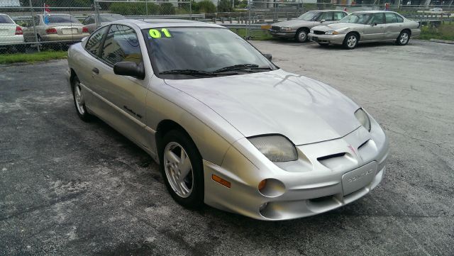 Pontiac Sunfire 2001 photo 2