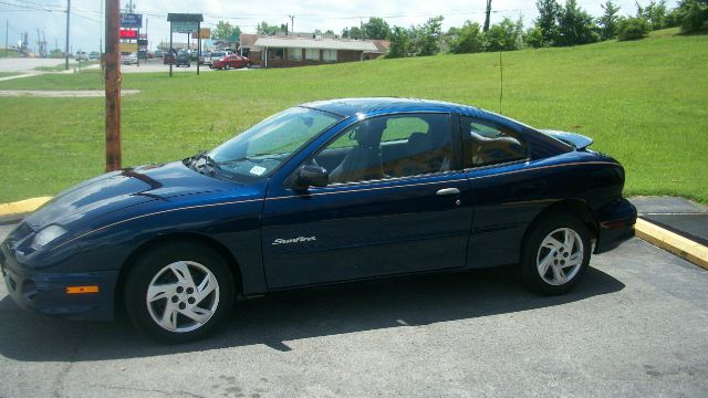 Pontiac Sunfire 2001 photo 2