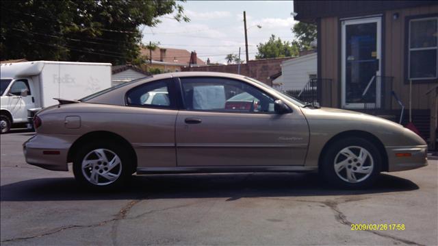 Pontiac Sunfire 2002 photo 2