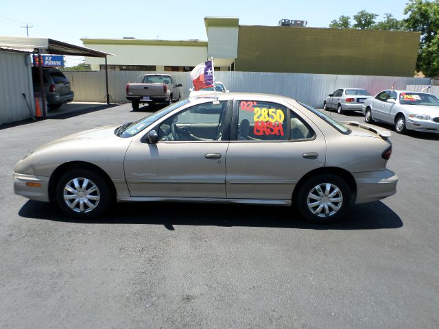 Pontiac Sunfire 2002 photo 2